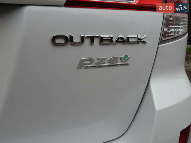 Белый Субару Аутбек, объемом двигателя 2.46 л и пробегом 240 тыс. км за 10890 $, фото 41 на Automoto.ua