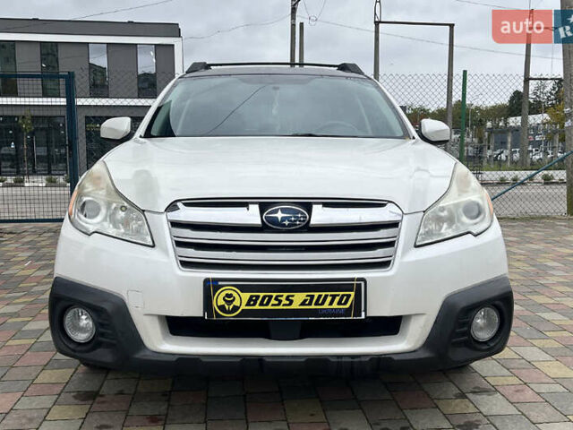 Белый Субару Аутбек, объемом двигателя 2.5 л и пробегом 218 тыс. км за 11000 $, фото 1 на Automoto.ua