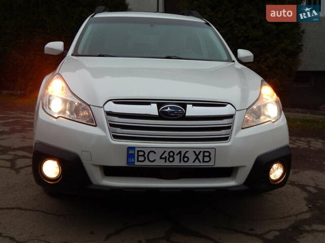 Белый Субару Аутбек, объемом двигателя 2.46 л и пробегом 240 тыс. км за 10890 $, фото 11 на Automoto.ua