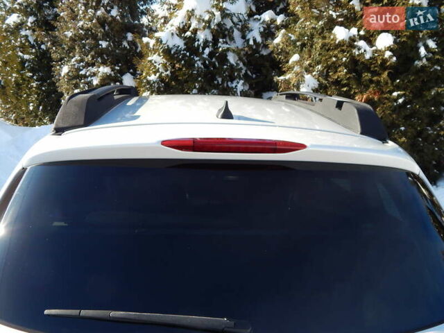 Белый Субару Аутбек, объемом двигателя 2.5 л и пробегом 240 тыс. км за 9990 $, фото 33 на Automoto.ua