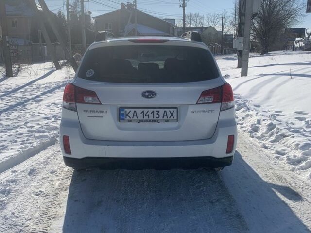 Белый Субару Аутбек, объемом двигателя 2.5 л и пробегом 170 тыс. км за 9500 $, фото 5 на Automoto.ua