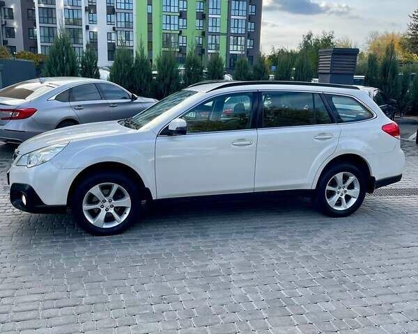 Субару Аутбек 2013 в Днепре (Днепропетровске) на Automoto.ua Белый Субару Аутбек, объемом двигателя 2.46 л и пробегом 179 тыс. км за 10100 $, фото 15 на Automoto.ua