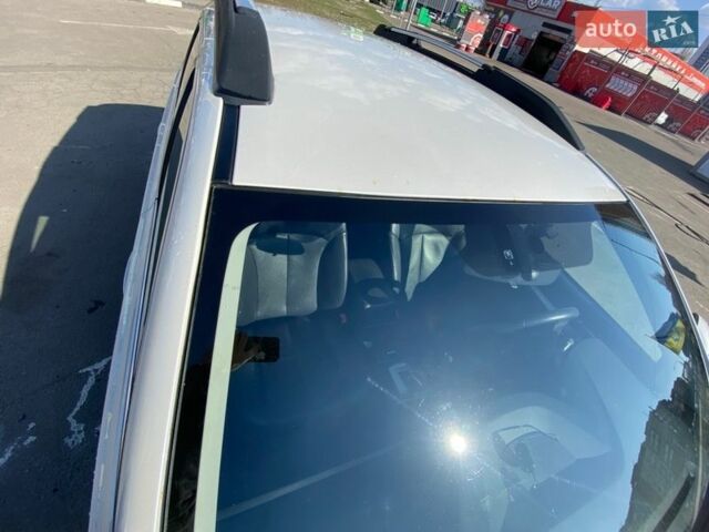 Белый Субару Аутбек, объемом двигателя 2.46 л и пробегом 185 тыс. км за 12400 $, фото 13 на Automoto.ua