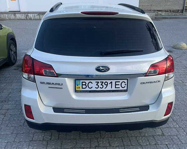 Білий Субару Аутбек, об'ємом двигуна 2.46 л та пробігом 280 тис. км за 11000 $, фото 7 на Automoto.ua