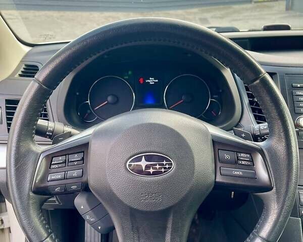 Субару Аутбек 2013 в Днепре (Днепропетровске) на Automoto.ua Белый Субару Аутбек, объемом двигателя 2.46 л и пробегом 179 тыс. км за 10100 $, фото 24 на Automoto.ua