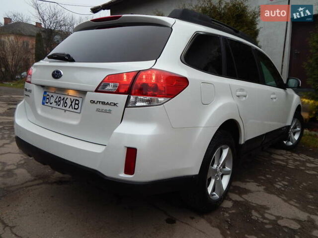 Белый Субару Аутбек, объемом двигателя 2.46 л и пробегом 240 тыс. км за 10890 $, фото 43 на Automoto.ua