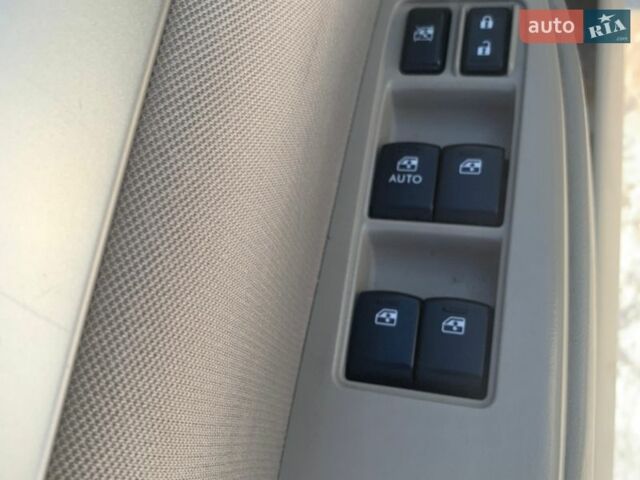 Белый Субару Аутбек, объемом двигателя 0 л и пробегом 247 тыс. км за 8999 $, фото 10 на Automoto.ua