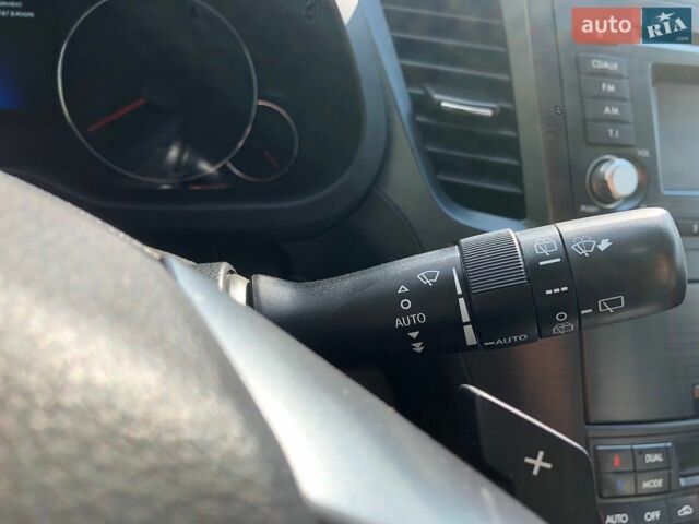 Белый Субару Аутбек, объемом двигателя 2.46 л и пробегом 137 тыс. км за 11300 $, фото 25 на Automoto.ua