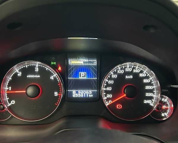 Белый Субару Аутбек, объемом двигателя 2 л и пробегом 255 тыс. км за 9700 $, фото 6 на Automoto.ua