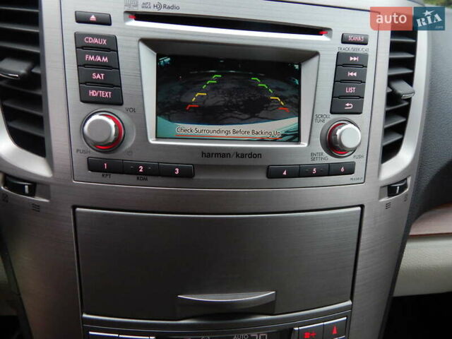 Белый Субару Аутбек, объемом двигателя 2.46 л и пробегом 240 тыс. км за 10890 $, фото 57 на Automoto.ua