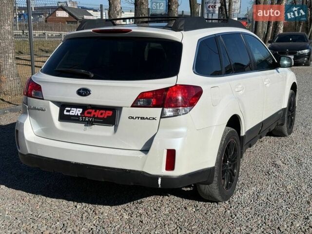 Белый Субару Аутбек, объемом двигателя 2.5 л и пробегом 222 тыс. км за 8950 $, фото 17 на Automoto.ua