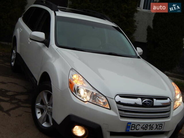 Белый Субару Аутбек, объемом двигателя 2.46 л и пробегом 240 тыс. км за 10890 $, фото 13 на Automoto.ua