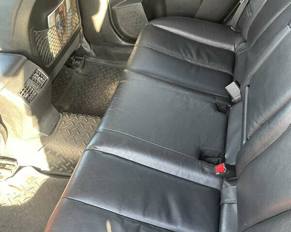 Білий Субару Аутбек, об'ємом двигуна 2.5 л та пробігом 190 тис. км за 10000 $, фото 17 на Automoto.ua