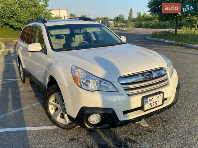 Білий Субару Аутбек, об'ємом двигуна 2.5 л та пробігом 240 тис. км за 8787 $, фото 2 на Automoto.ua