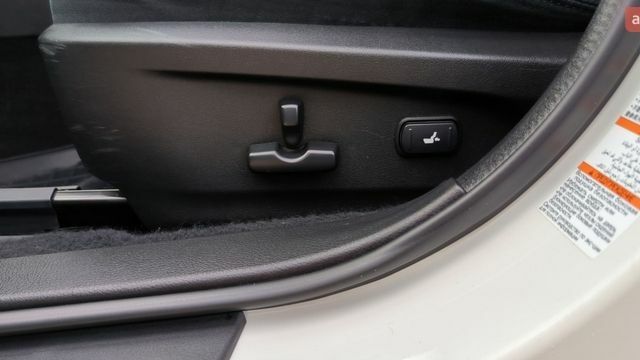 Белый Субару Аутбек, объемом двигателя 2.46 л и пробегом 76 тыс. км за 15000 $, фото 10 на Automoto.ua