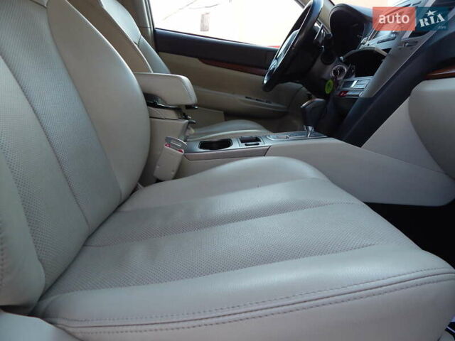 Белый Субару Аутбек, объемом двигателя 2.5 л и пробегом 240 тыс. км за 9990 $, фото 59 на Automoto.ua