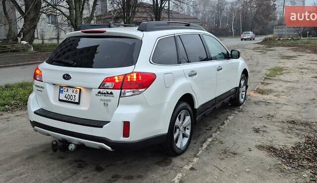 Білий Субару Аутбек, об'ємом двигуна 2.46 л та пробігом 280 тис. км за 11000 $, фото 7 на Automoto.ua