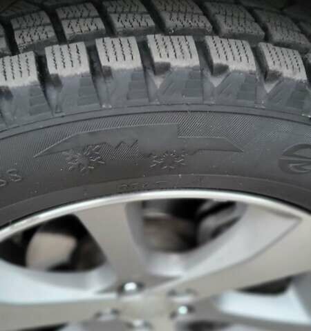 Белый Субару Аутбек, объемом двигателя 2.46 л и пробегом 145 тыс. км за 13500 $, фото 7 на Automoto.ua