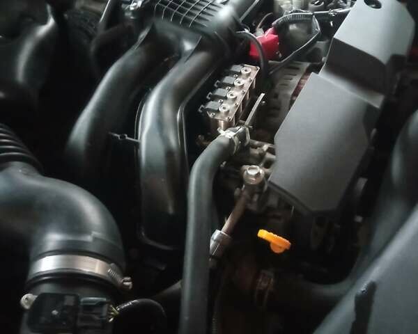 Белый Субару Аутбек, объемом двигателя 2.46 л и пробегом 180 тыс. км за 11900 $, фото 6 на Automoto.ua