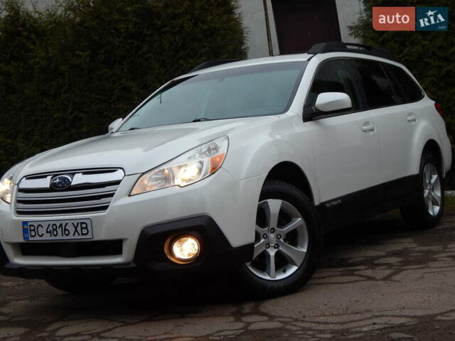 Белый Субару Аутбек, объемом двигателя 2.46 л и пробегом 240 тыс. км за 10890 $, фото 19 на Automoto.ua