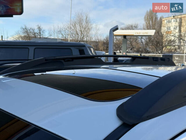 Белый Субару Аутбек, объемом двигателя 2.46 л и пробегом 191 тыс. км за 11499 $, фото 18 на Automoto.ua