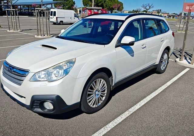 Белый Субару Аутбек, объемом двигателя 2 л и пробегом 147 тыс. км за 13000 $, фото 7 на Automoto.ua