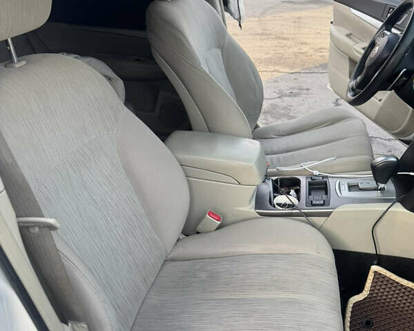 Білий Субару Аутбек, об'ємом двигуна 2.5 л та пробігом 289 тис. км за 11000 $, фото 9 на Automoto.ua