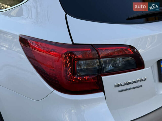 Белый Субару Аутбек, объемом двигателя 2.46 л и пробегом 191 тыс. км за 11499 $, фото 24 на Automoto.ua