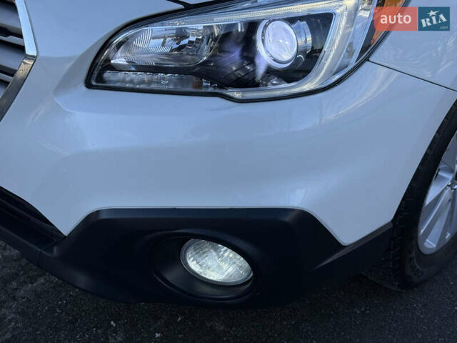 Белый Субару Аутбек, объемом двигателя 2.46 л и пробегом 191 тыс. км за 11499 $, фото 16 на Automoto.ua