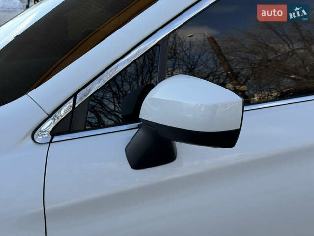 Белый Субару Аутбек, объемом двигателя 2.46 л и пробегом 191 тыс. км за 11499 $, фото 21 на Automoto.ua