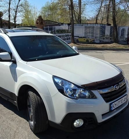 Білий Субару Аутбек, об'ємом двигуна 2.46 л та пробігом 111 тис. км за 14500 $, фото 10 на Automoto.ua