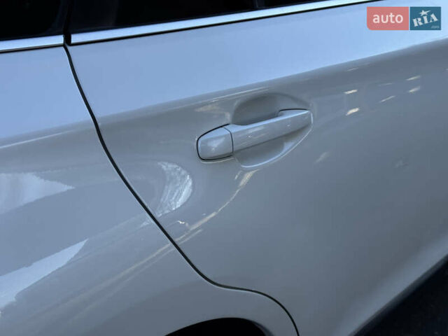 Белый Субару Аутбек, объемом двигателя 2.46 л и пробегом 191 тыс. км за 11499 $, фото 29 на Automoto.ua