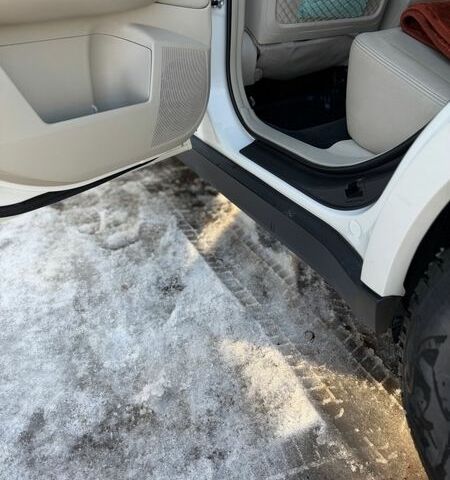 Белый Субару Аутбек, объемом двигателя 2 л и пробегом 230 тыс. км за 12800 $, фото 10 на Automoto.ua