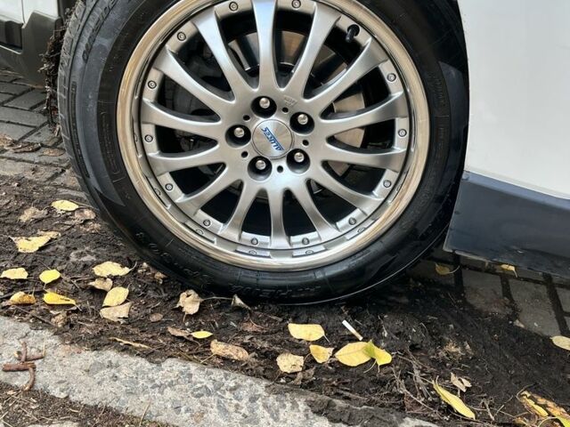 Білий Субару Аутбек, об'ємом двигуна 2.5 л та пробігом 190 тис. км за 13000 $, фото 4 на Automoto.ua