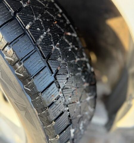 Белый Субару Аутбек, объемом двигателя 2 л и пробегом 230 тыс. км за 12800 $, фото 5 на Automoto.ua