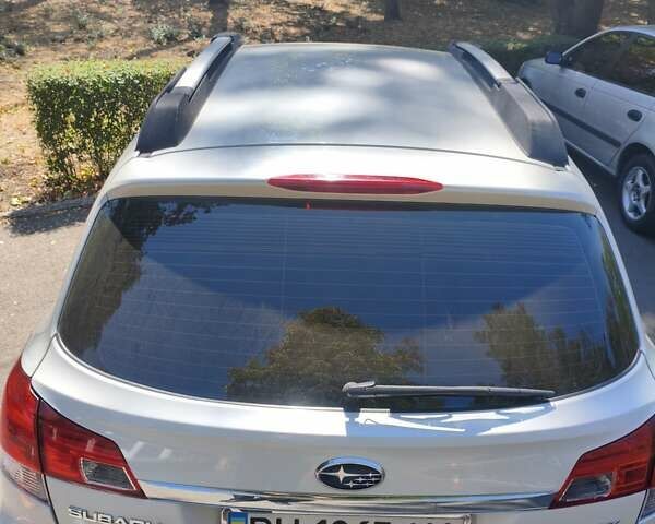 Білий Субару Аутбек, об'ємом двигуна 2.5 л та пробігом 155 тис. км за 8999 $, фото 8 на Automoto.ua