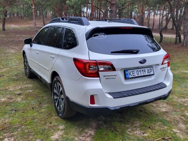 Білий Субару Аутбек, об'ємом двигуна 2.5 л та пробігом 178 тис. км за 13200 $, фото 3 на Automoto.ua