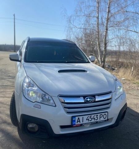 Белый Субару Аутбек, объемом двигателя 2 л и пробегом 250 тыс. км за 12500 $, фото 2 на Automoto.ua
