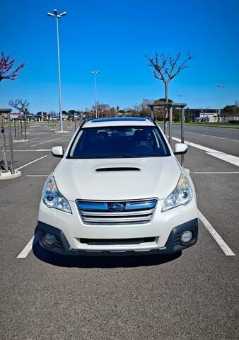 Белый Субару Аутбек, объемом двигателя 2 л и пробегом 147 тыс. км за 13000 $, фото 6 на Automoto.ua