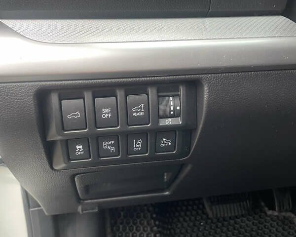 Білий Субару Аутбек, об'ємом двигуна 2.5 л та пробігом 132 тис. км за 14600 $, фото 13 на Automoto.ua