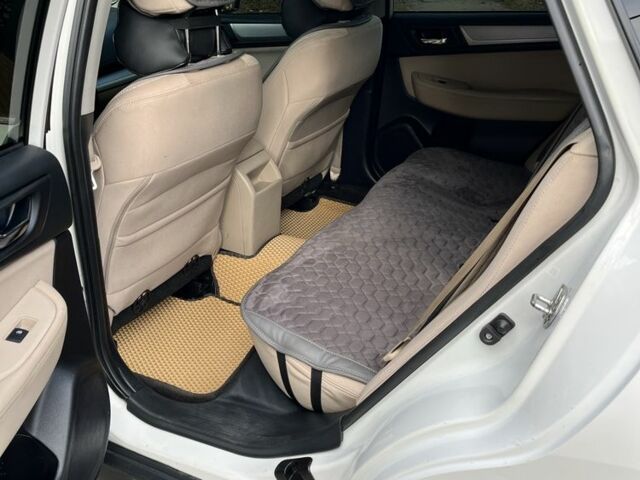 Білий Субару Аутбек, об'ємом двигуна 2.5 л та пробігом 190 тис. км за 13000 $, фото 3 на Automoto.ua