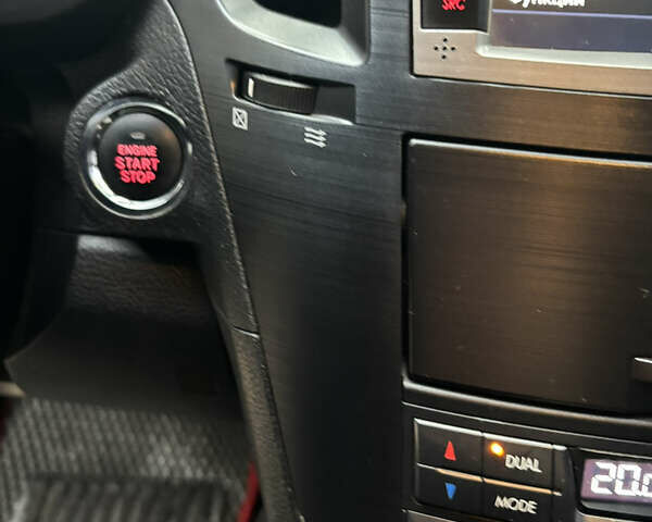 Білий Субару Аутбек, об'ємом двигуна 2 л та пробігом 247 тис. км за 12500 $, фото 10 на Automoto.ua