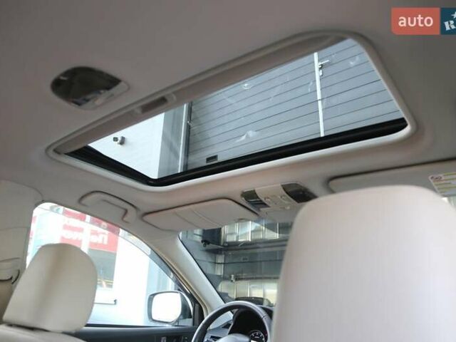 Белый Субару Аутбек, объемом двигателя 2.46 л и пробегом 57 тыс. км за 16000 $, фото 10 на Automoto.ua