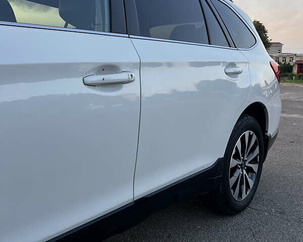 Білий Субару Аутбек, об'ємом двигуна 2.5 л та пробігом 176 тис. км за 14999 $, фото 11 на Automoto.ua