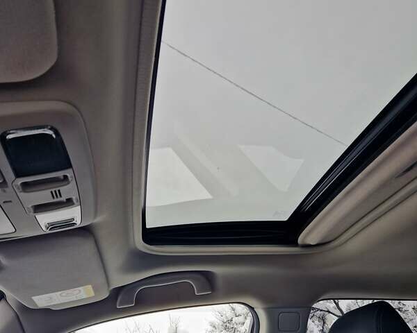 Білий Субару Аутбек, об'ємом двигуна 2 л та пробігом 339 тис. км за 12500 $, фото 20 на Automoto.ua