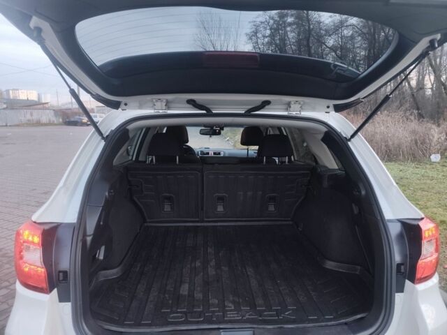 Белый Субару Аутбек, объемом двигателя 2.5 л и пробегом 133 тыс. км за 14700 $, фото 17 на Automoto.ua