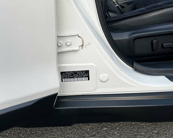 Білий Субару Аутбек, об'ємом двигуна 2.5 л та пробігом 176 тис. км за 14999 $, фото 17 на Automoto.ua