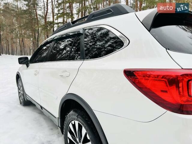 Білий Субару Аутбек, об'ємом двигуна 2.46 л та пробігом 258 тис. км за 14900 $, фото 29 на Automoto.ua