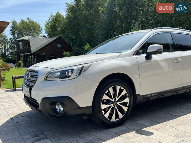 Белый Субару Аутбек, объемом двигателя 2 л и пробегом 262 тыс. км за 14500 $, фото 3 на Automoto.ua