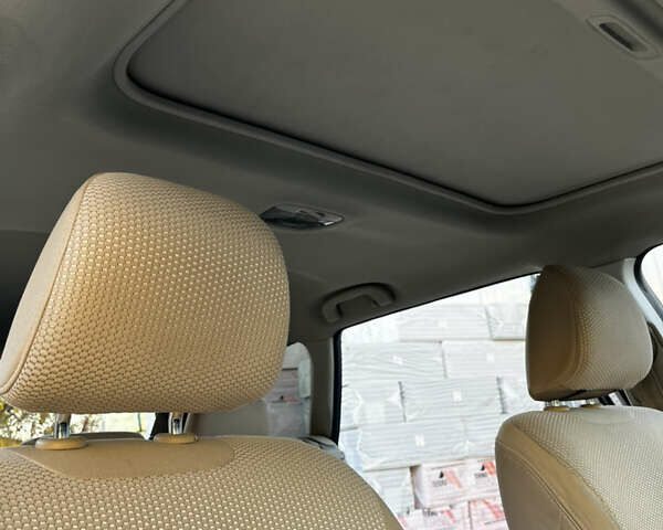 Белый Субару Аутбек, объемом двигателя 2.46 л и пробегом 289 тыс. км за 12800 $, фото 20 на Automoto.ua